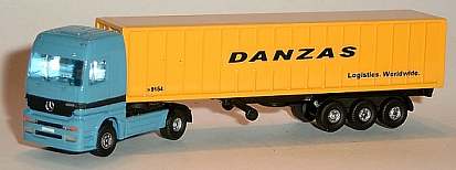 0576 WIKING MB Actros Container-Sattelzug DANZAS