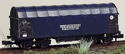 1274 ROCO Schiebeplanen-Wagen SNCB