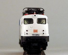 1536 Elektro-Lokomotive - Hobbytrain - 244502 -- E-Lok BR 110 -  110 325-8 --Ameropa - 2 vorn Internet