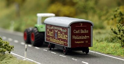 1839 Balke - Mbelwagen - Rubin rot - -RAL 3003 - hinten - Internet